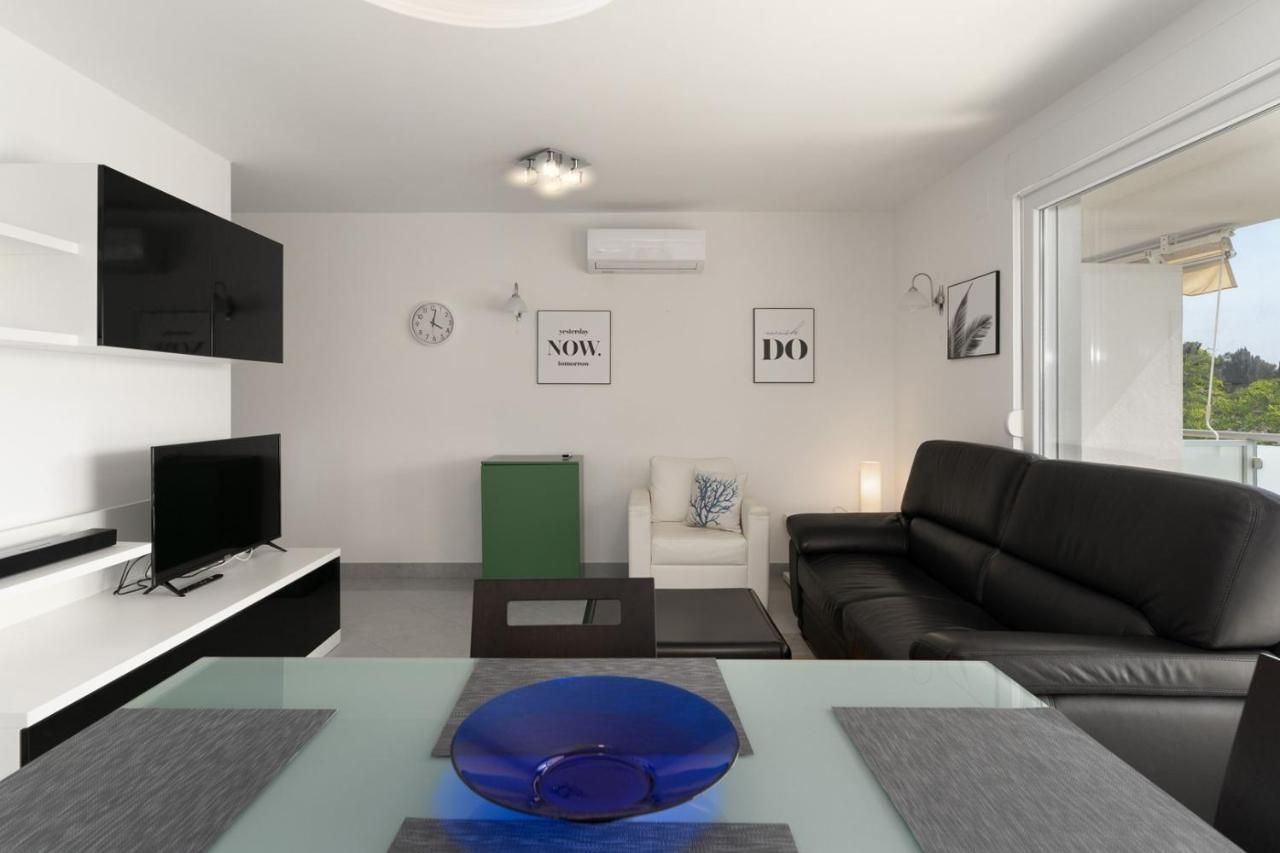 Apartment Sky By Seeadria Agency Novigrad  Exterior photo