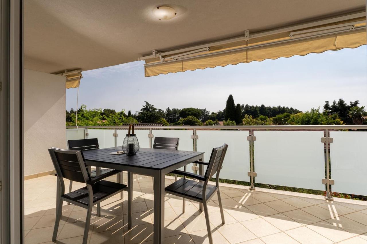 Apartment Sky By Seeadria Agency Novigrad  Exterior photo